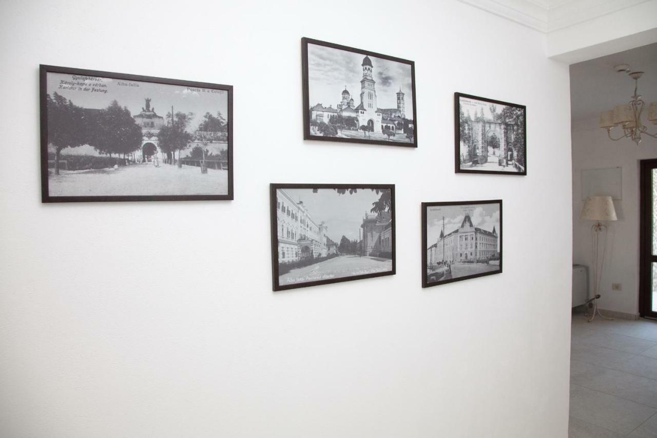 Ave, Alba! Hotel Alba Iulia Buitenkant foto